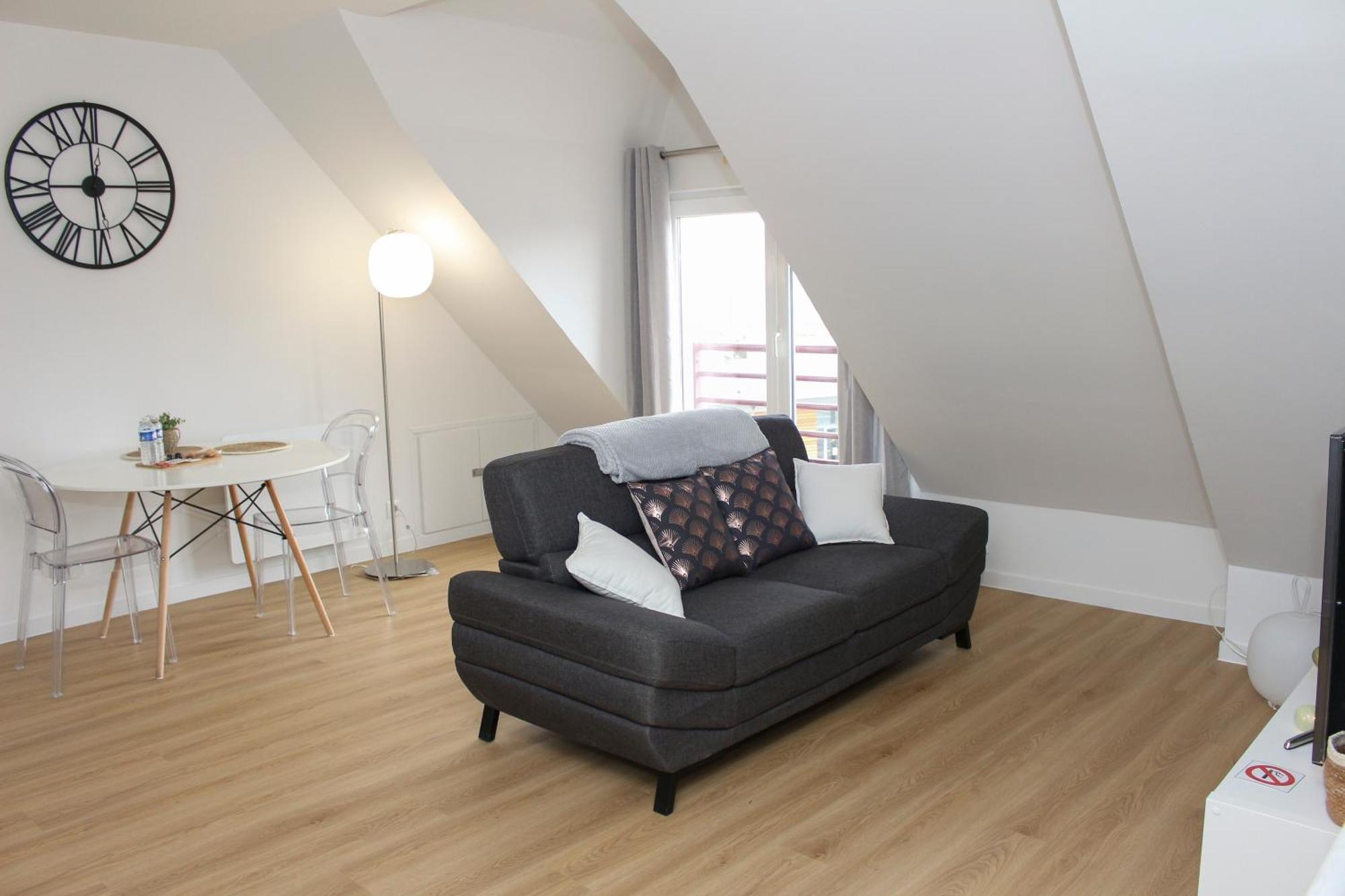 Appartement Entier *Au Pied De La Gare* Жювизи-сюр-Орж Экстерьер фото